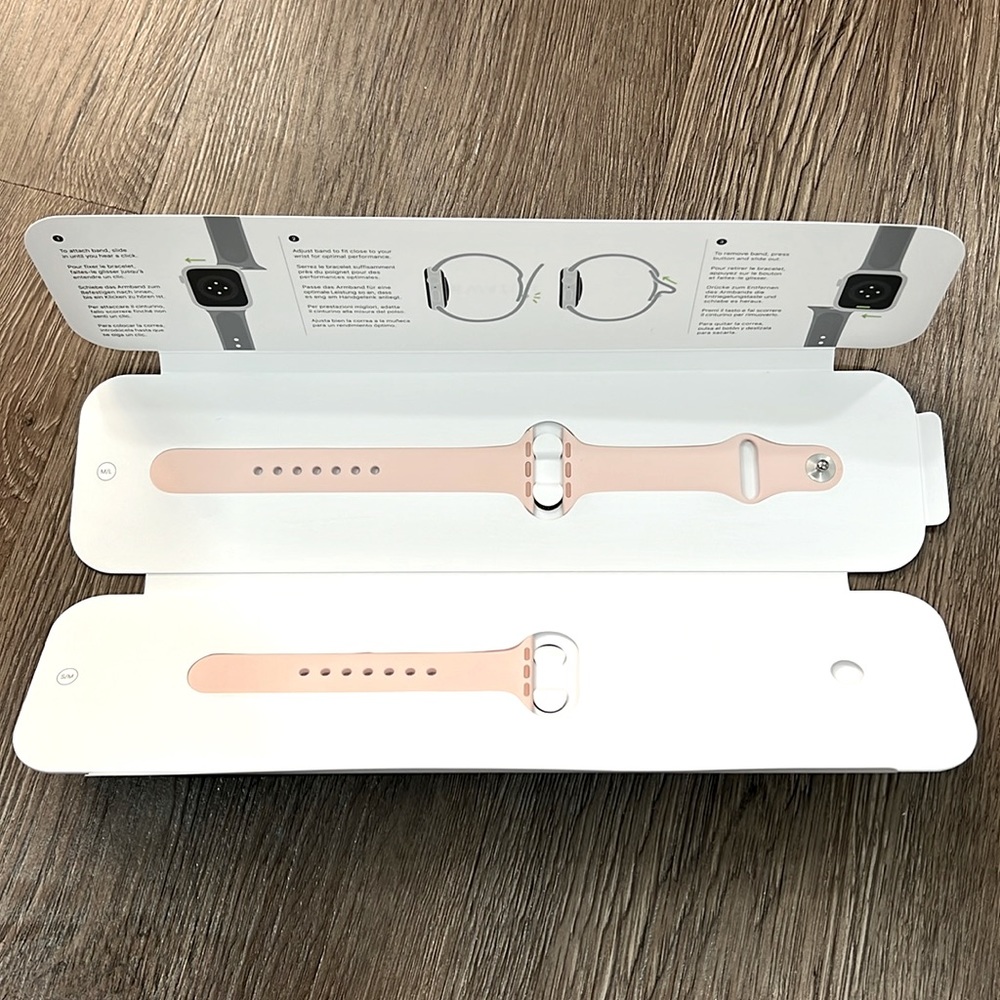 Brand New Apple Sport Bands 40mm